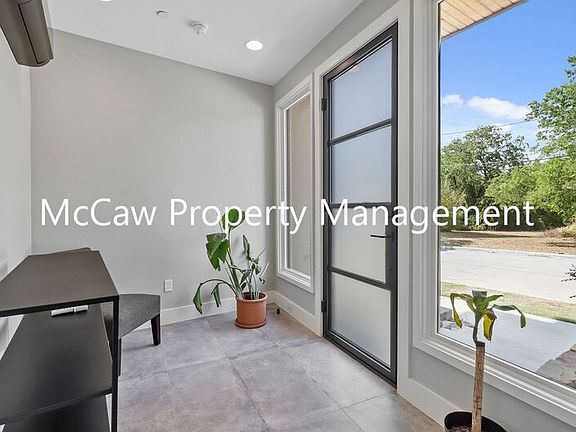 2nd image of 2528 Galvez Ave