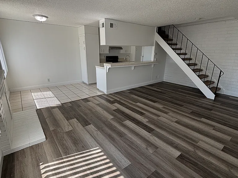 4100 Gaddi Dr #3 — Photo 2
