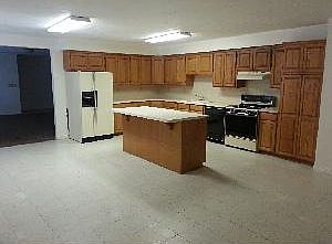 2nd image of 1555 Garden Dr