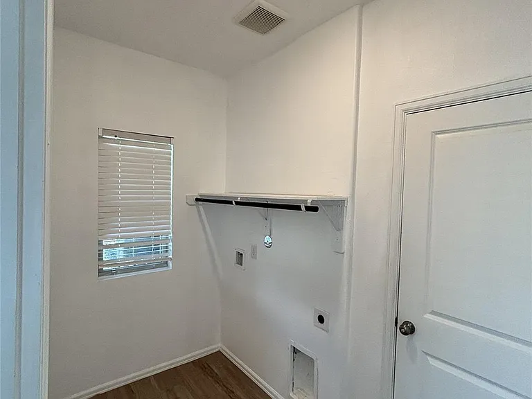 1739 Sahara Dr — Photo 13