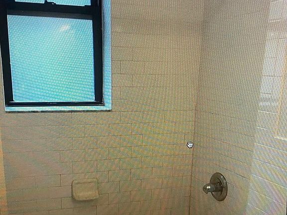4th image of 234 E 89th St APT 3E
