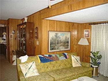 5th image of 188 Pembrooke Dr