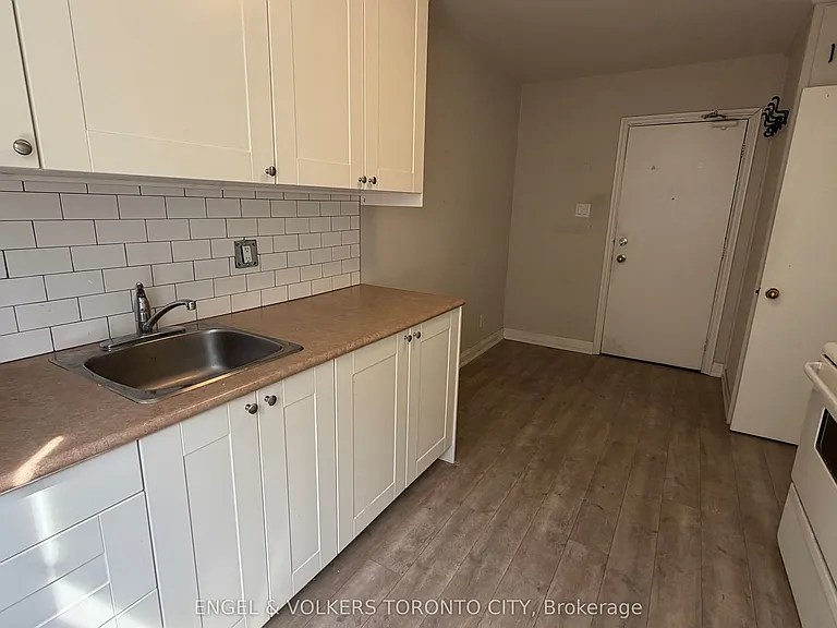 15191 Yonge St #2 — Photo 6