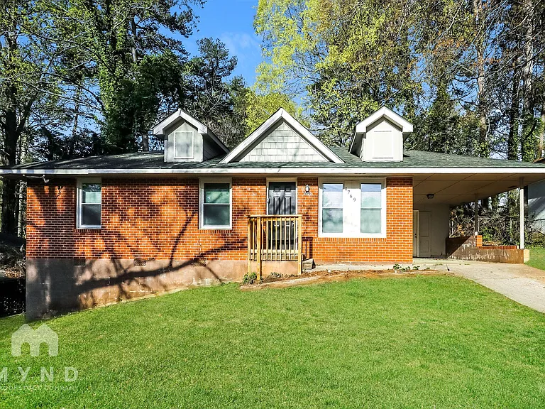 4769 Ridgewood Dr — Photo 1