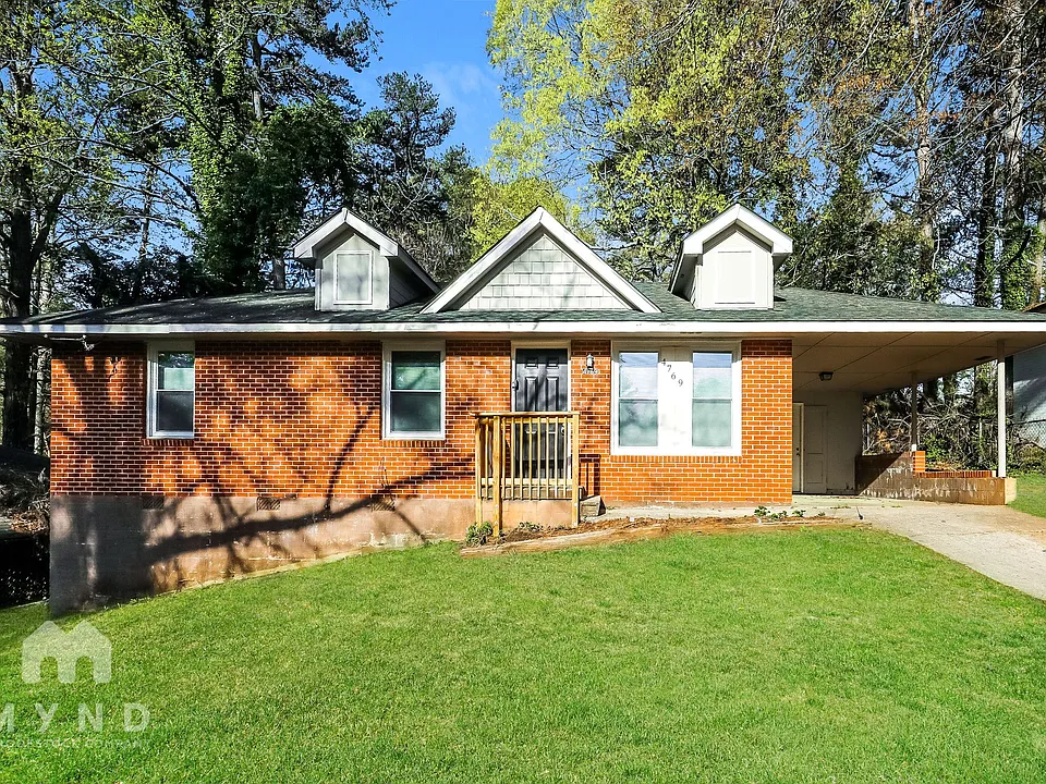 4769 Ridgewood Dr