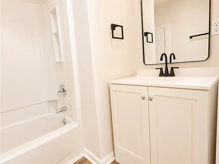 1422 Tangora Ln — Photo 13