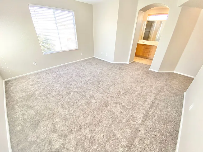 10435 Anacostia St — Photo 23