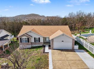 2525 Castle Pines Dr, Imperial, MO 63052
