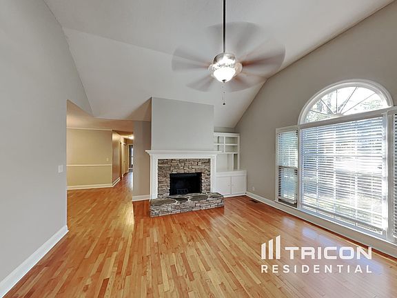 3rd image of 4358 Turnberry Ct