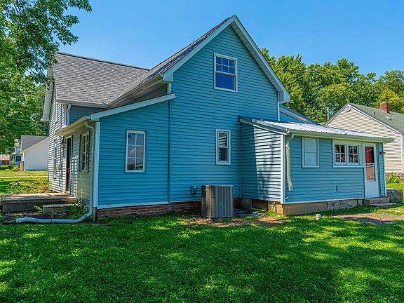 3rd image of 401 E Tazewell St