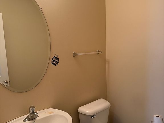 5th image of 499 Silver Charm Dr