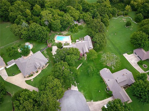 5th image of 1805 Lakeridge Dr