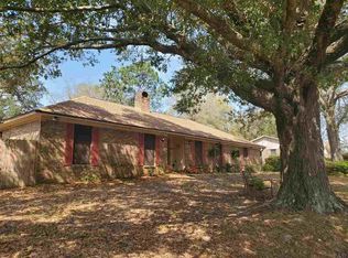 7635 Le Grande Dr, Pensacola, FL 32514