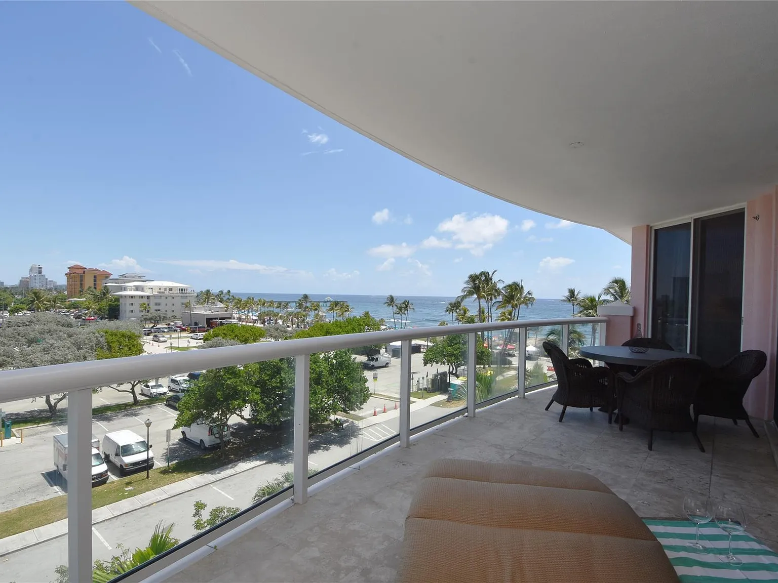 Ocean Plaza on Deerfield Beach — Photo 3