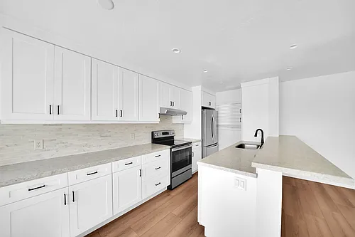 1024 W Balboa Blvd #C Photo 1 1024 W Balboa Blvd #C Photo 1