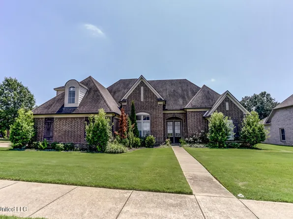 725 Chateau Pointe Blvd, Southaven, MS 38672