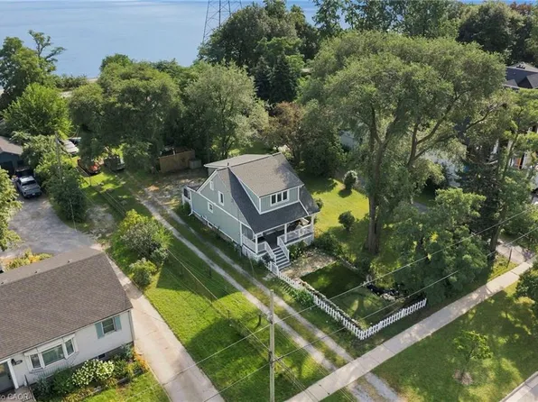 285 Beach Blvd, Hamilton, ON L8H 6V8