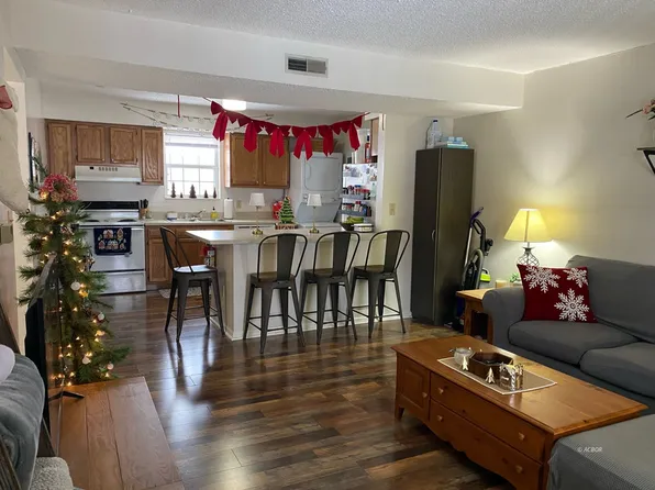 15 S Shafer St APT 1509, Athens, OH 45701