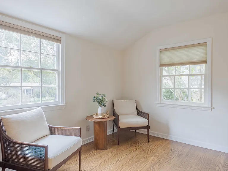 2150 S El Molino Ave — Photo 15