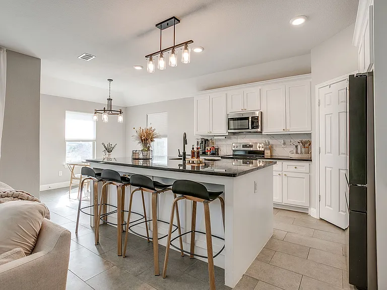 5617 Kilpatrick Ave — Photo 10