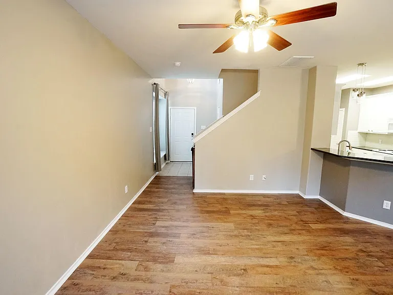 126 E Stedhill Loop — Photo 5