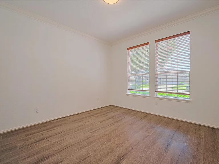 3630 Shady Grove Dr — Photo 30