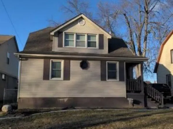 22327 Fresard St, Saint Clair Shores, MI 48080
