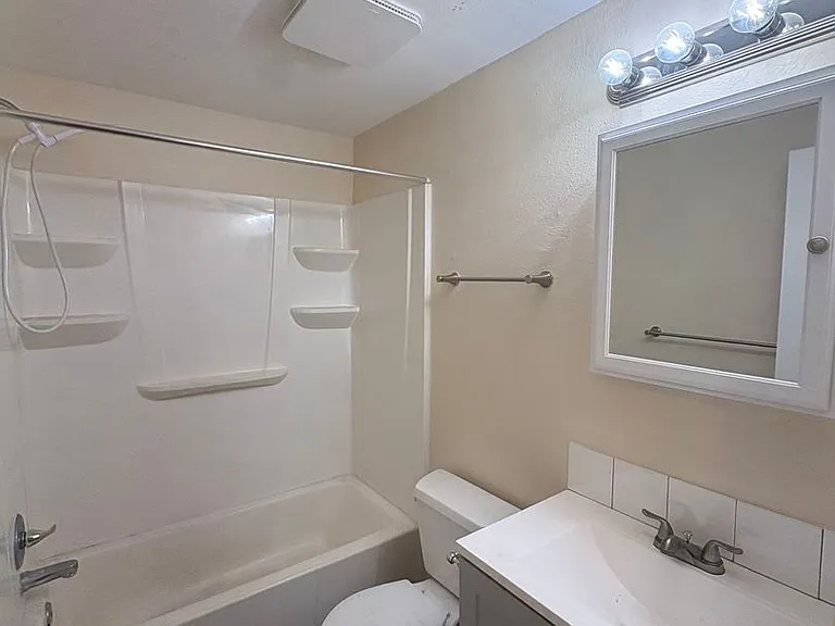 3550 Butternut Dr — Photo 19
