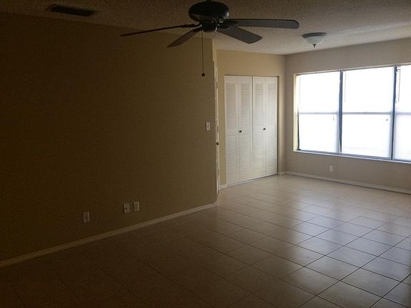 5th image of 2866 S University Dr APT 5104