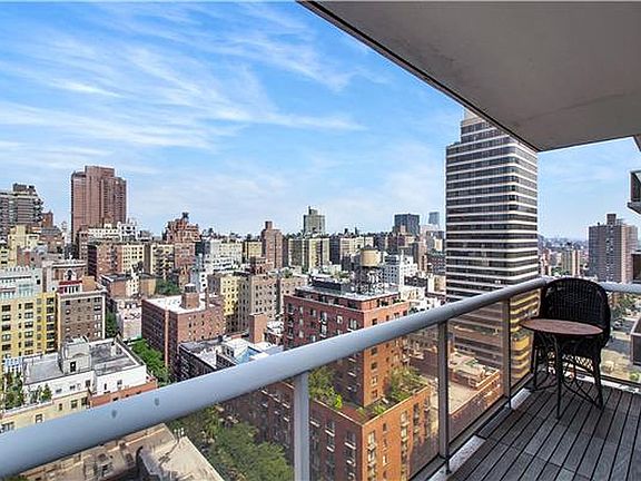 3rd image of 200 E 89th St APT 20B