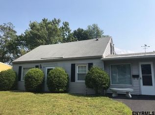 1014 Wayne Rd, Schenectady, NY 12303