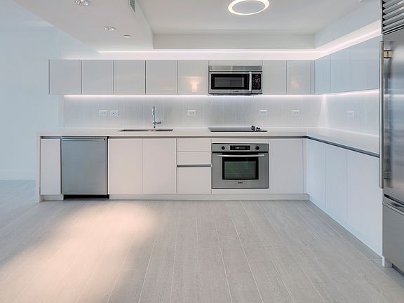 3rd image of 102 24th St. #1412