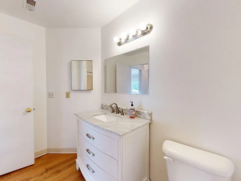 2201 S Huron Pkwy #1 — Photo 11