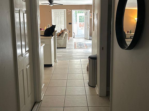 2nd image of 1313 Lake Ave #2