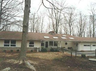 27 Continental Dr, Ridgefield, CT 06877