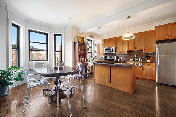 Rented by SP Realty | media 26