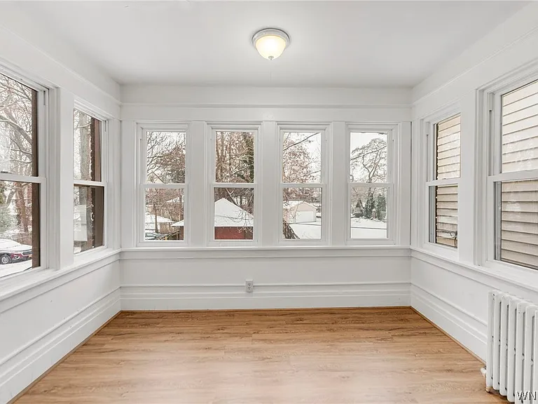 2555 Main St — Photo 11