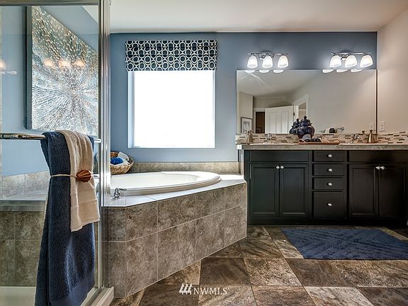 3rd image of 2810 Saga Ct NE #87
