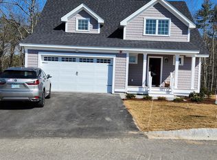 19 Cliffside Dr, Auburn, NH 03032