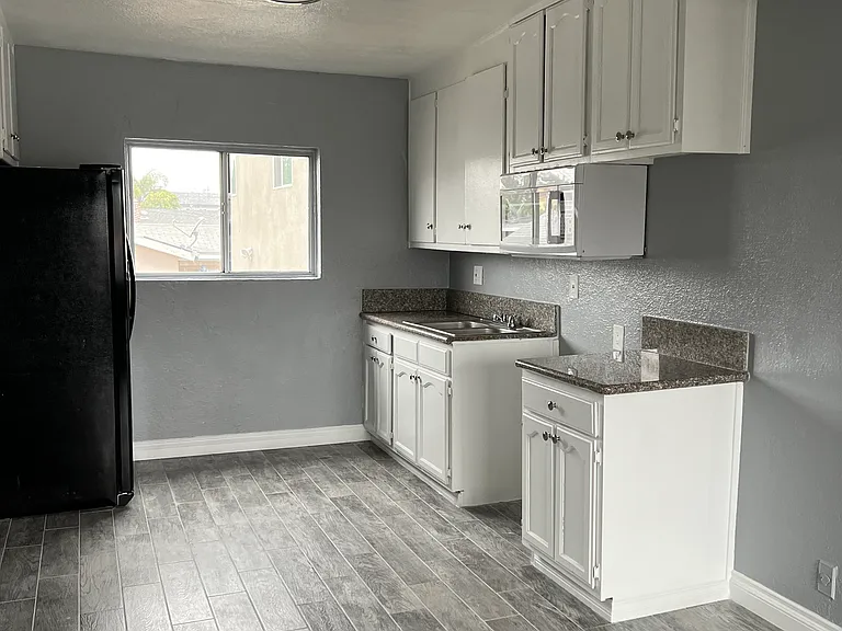 120 W 73rd St #3 — Photo 1