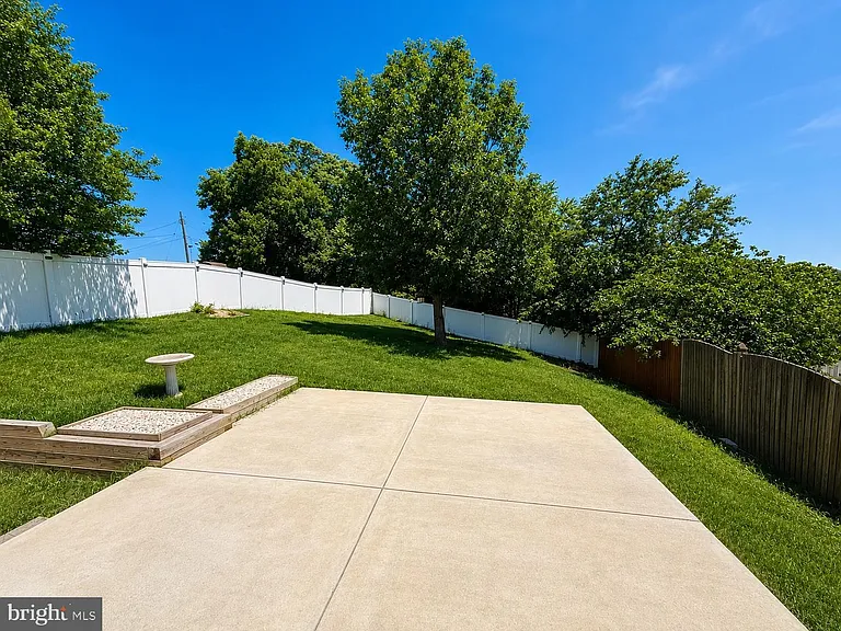 5707 Lowell St — Photo 34