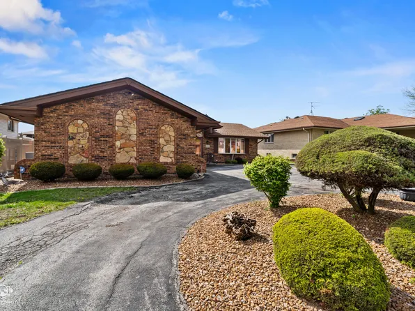 16026 90th Ave, Orland Hills, IL 60487
