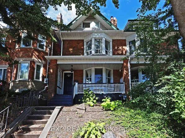 60 Parkdale Rd, Toronto, ON M6R 1E2