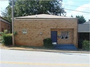 107 N Tugaloo St, Walhalla, SC 29691