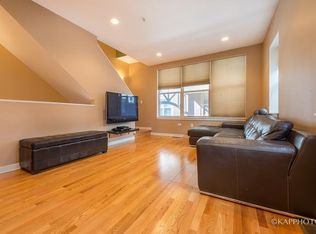 1240 W Monroe St UNIT 11R, Chicago, IL 60607