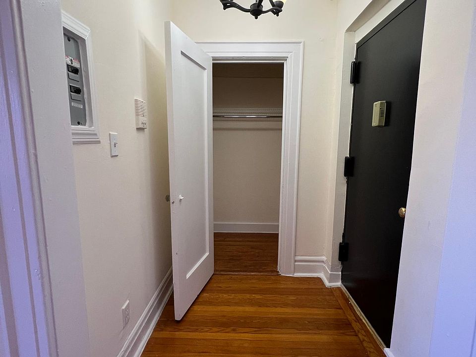 1st image of 40 Lenox Ave APT 403