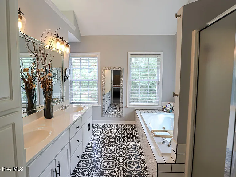 5804 Lanatte Ln — Photo 19