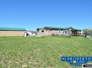 9 N Bobcat Rd, Glenrock, WY 82637