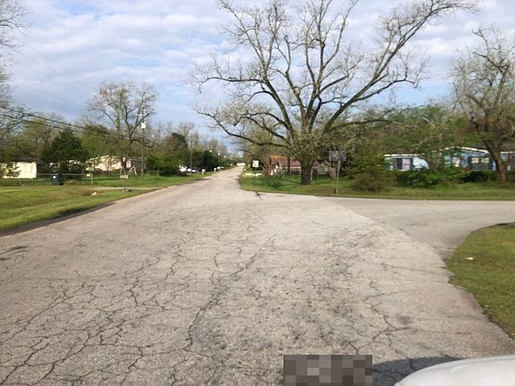 5th image of 30 Sherwood Blvd