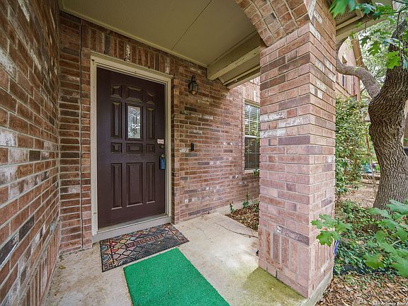 2nd image of 8422 BLUESTONE BAY